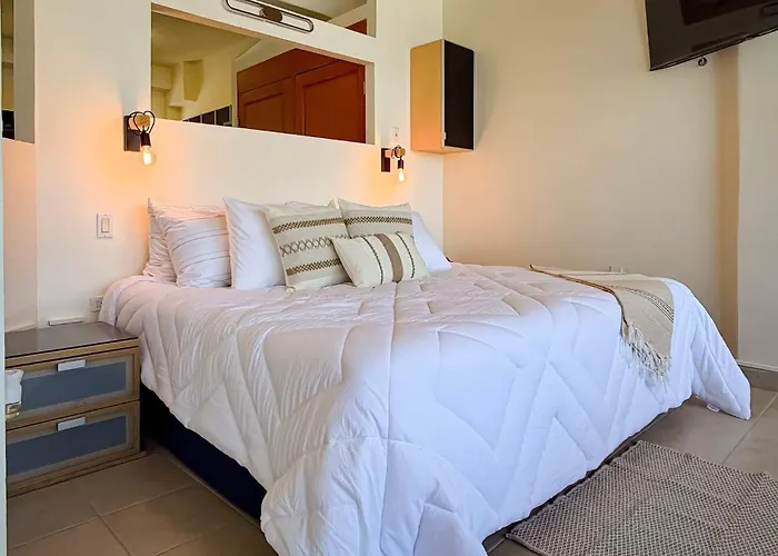 Сasa de vacaciones Marina & Ocean View Balcony, Rooftop Pool Access
