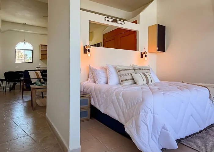 Сasa de vacaciones Marina & Ocean View Balcony, Rooftop Pool Access Cabo San Lucas