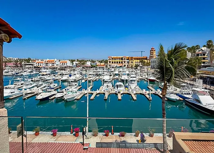 Сasa de vacaciones Marina & Ocean View Balcony, Rooftop Pool Access Cabo San Lucas